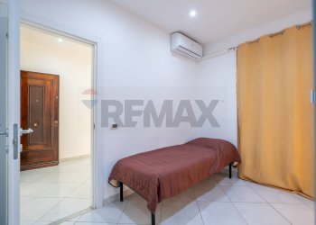 Camera con letto singolo e armadio - Appartamento Vicolo dei Calzonai
 
13, Palermo - foto 40