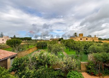 Edificio all\'aperto - Villa via giorgio almirante
 
33, Mazara del Vallo - foto 26