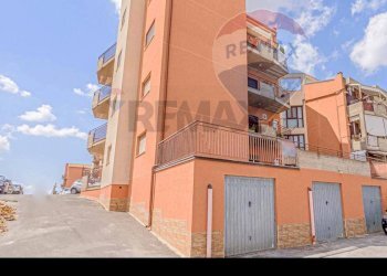 Edificio all\'aperto - Monolocale Via Antonino Barbara
 
1, Caltagirone - foto 4