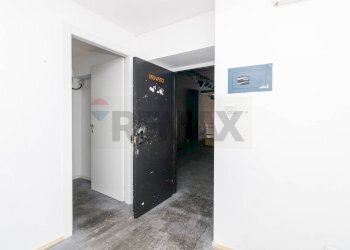 Hall / corridoio - Shop Via Sant'euplio (Largo Paisiello)
 
23, Catania - photo 9