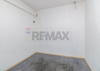 Stanza vuota - Shop Via Sant'euplio (Largo Paisiello)
 
23, Catania - photo 10