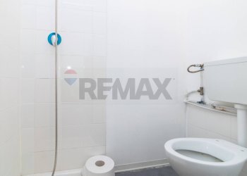 Bagno - Shop Via Sant'euplio (Largo Paisiello)
 
23, Catania - photo 12