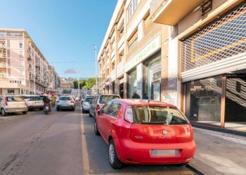 Edificio all\'aperto - Shop Via Sant'euplio (Largo Paisiello)
 
23, Catania - photo 17