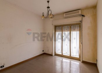 Stanza vuota - Bilocale Via Stazione
 
3, Aci Castello - foto 8