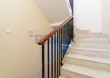 Scale - Bilocale Via Stazione
 
3, Aci Castello - foto 15