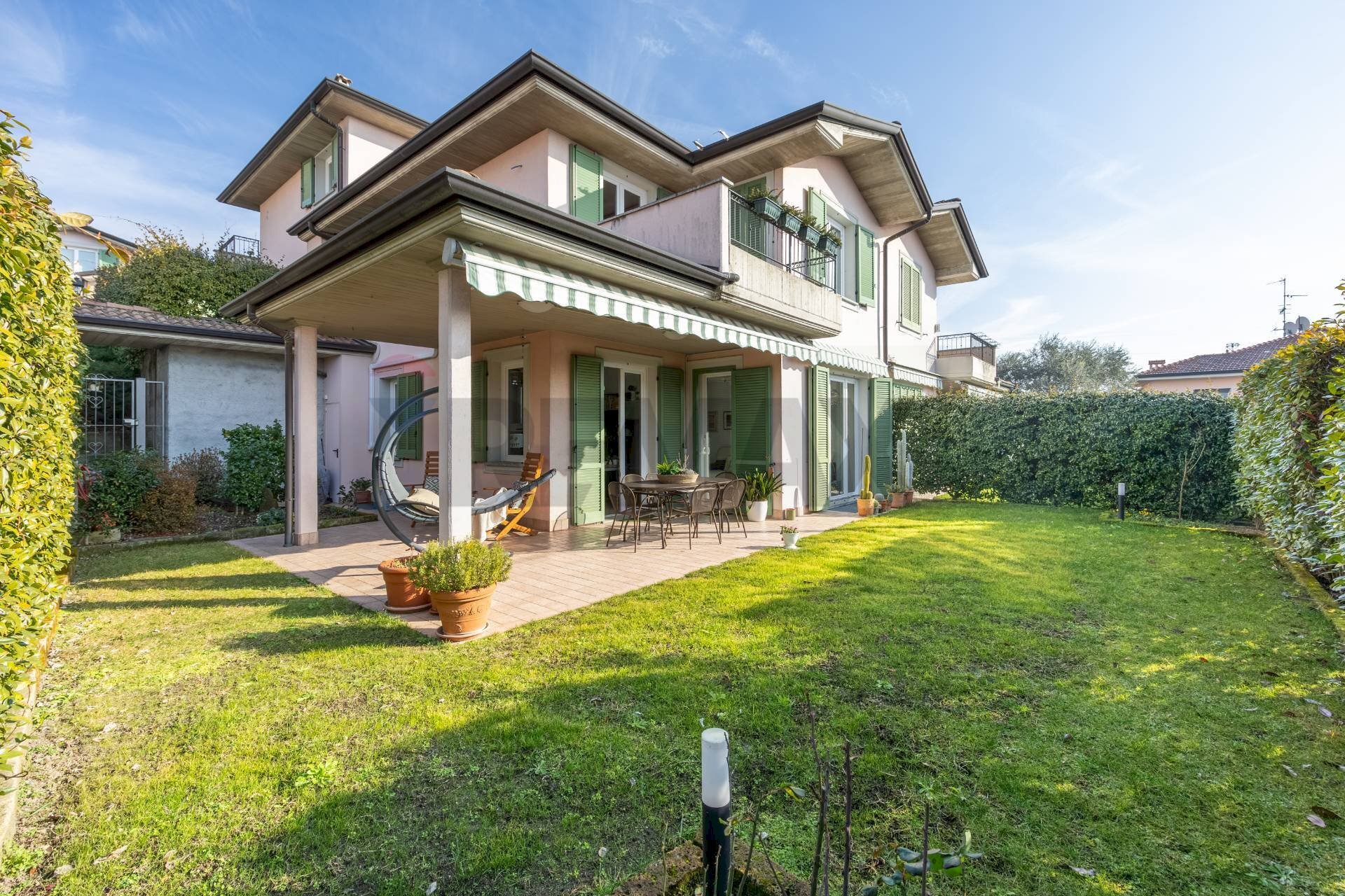 Casa all\'aperto - Semi-detached house Via Bruno Carnini
 
8, San Fermo della Battaglia - photo 1