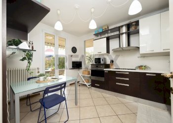 Cucina - Semi-detached house Via Bruno Carnini
8, San Fermo della Battaglia - photo 10