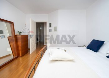 Camera / camera da letto - Semi-detached house Via Bruno Carnini
8, San Fermo della Battaglia - photo 19