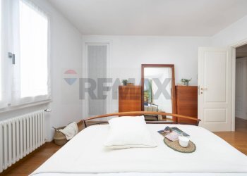 Camera / camera da letto - Semi-detached house Via Bruno Carnini
8, San Fermo della Battaglia - photo 20