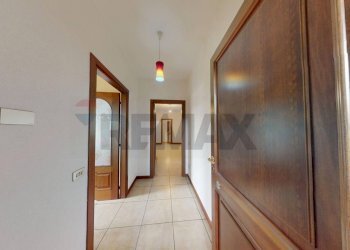 Hall / corridoio - Casa indipendente via San Maurizio al Lambro
 
186, Brugherio - foto 33