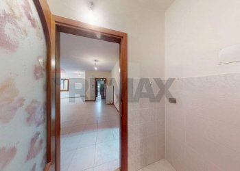 Hall / corridoio - Casa indipendente via San Maurizio al Lambro
 
186, Brugherio - foto 43