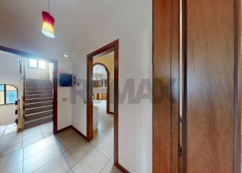 Hall / corridoio - Casa indipendente via San Maurizio al Lambro
 
186, Brugherio - foto 47