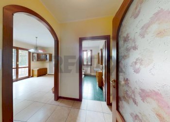 Hall / corridoio - Casa indipendente via San Maurizio al Lambro
 
186, Brugherio - foto 48
