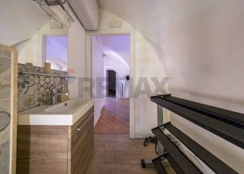 Hall / corridoio - Negozio Via di Pie' di Marmo
 
2, Roma - foto 16