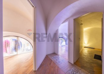 Hall / corridoio - Negozio Via di Pie' di Marmo
 
2, Roma - foto 17