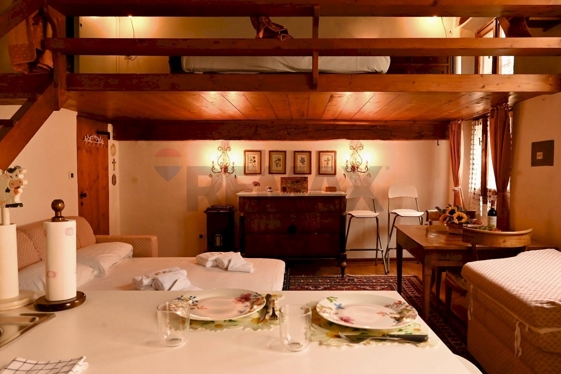 Sala da pranzo - Trilocale Via degli Alfani
 
61, Firenze - foto 1