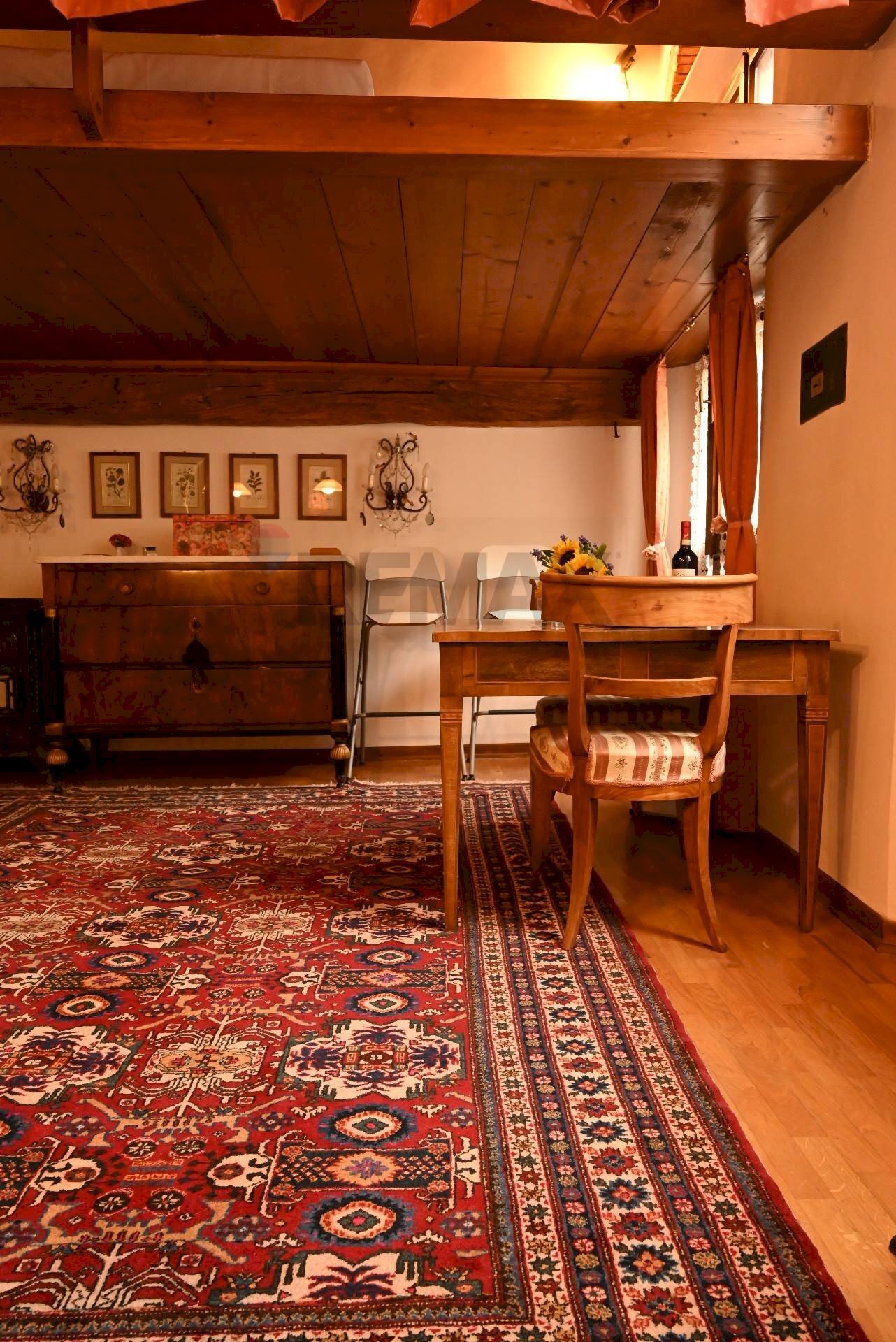 Sala da pranzo - Trilocale Via degli Alfani
 
61, Firenze - foto 2