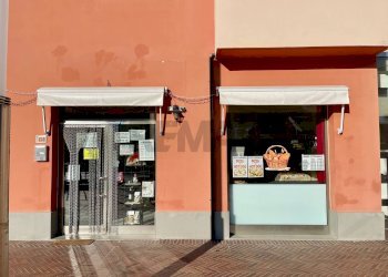 Edificio all\'aperto - Commercial Activity Montelupo Fiorentino - photo 24