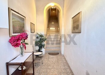Hall / corridoio - Four-room apartment Via Dogali
 
9, Empoli - photo 3