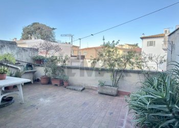 Terrazza - Four-room apartment Via Dogali
 
9, Empoli - photo 10