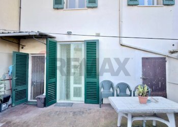 Terrazza - Four-room apartment Via Dogali
 
9, Empoli - photo 12