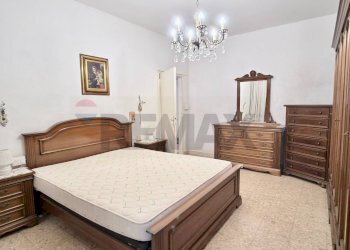 Camera / camera da letto - Four-room apartment Via Dogali
 
9, Empoli - photo 19