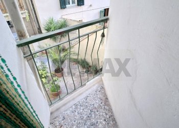 Balcone - Four-room apartment Via Dogali
 
9, Empoli - photo 20