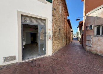 Edificio all\'aperto - Locale Commerciale Montelupo Fiorentino - foto 11