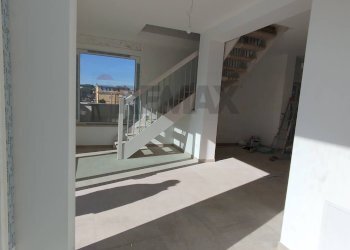 salone - Attic via Gladioli
 
9, Nettuno - photo 11