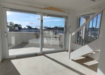 Vista interna salone - Attic via Gladioli
 
9, Nettuno - photo 12