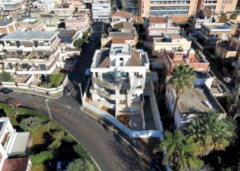 Edificio all\'aperto - Attic via Gladioli
 
9, Nettuno - photo 17