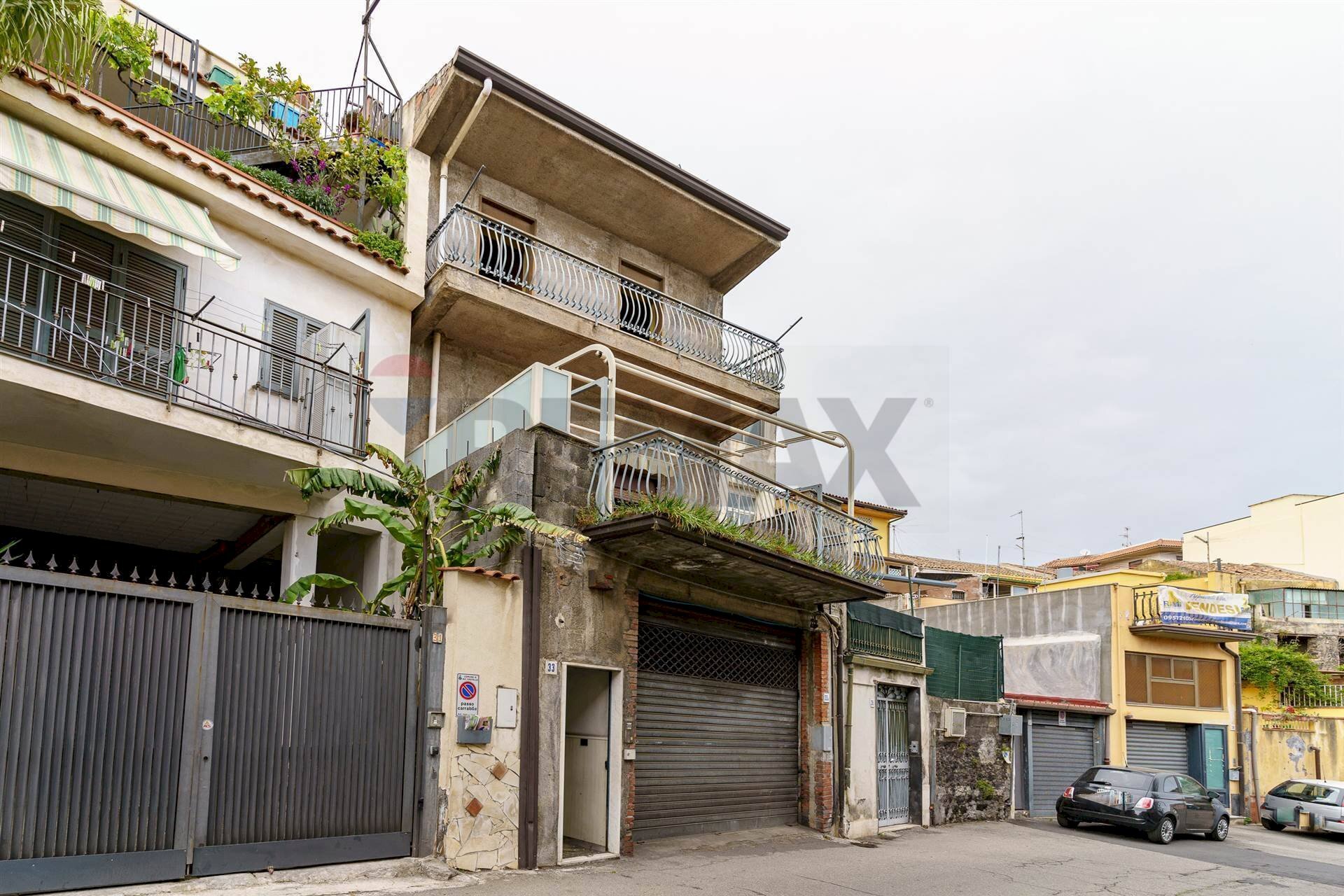 Edificio all\'aperto - Casa indipendente via acicastello
33, Aci Castello - foto 2