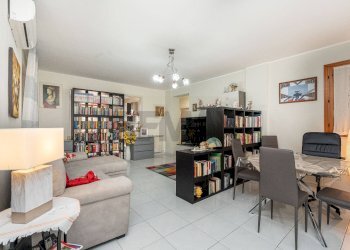 Sala da pranzo - Appartamento Via XX Settembre
201, Motta Sant'Anastasia - foto 2