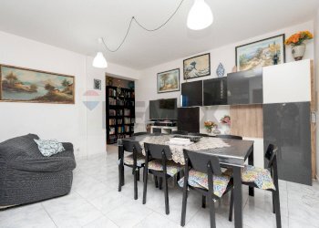 Sala da pranzo - Appartamento Via XX Settembre
201, Motta Sant'Anastasia - foto 2