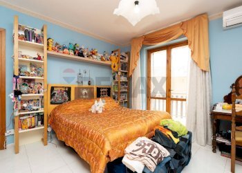 Camera / camera da letto - Appartamento Via XX Settembre
201, Motta Sant'Anastasia - foto 9