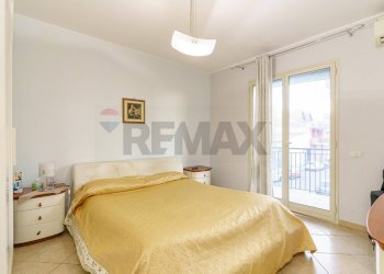 Camera / camera da letto - Quadrilocale Via Maria Gianni
 
40, Catania - foto 21