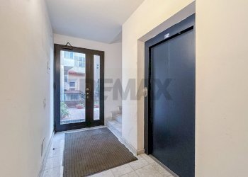 Ricezione / Lobby - Quadrilocale Via Maria Gianni
 
40, Catania - foto 30