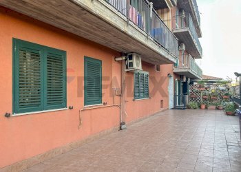 Terrazza - Quadrilocale Via Maria Gianni
 
40, Catania - foto 33