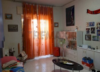 Soggiorno - Trilocale Via Goito
 
48, Catania - foto 5