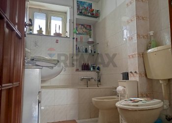 Bagno - Trilocale Via Goito
 
48, Catania - foto 8