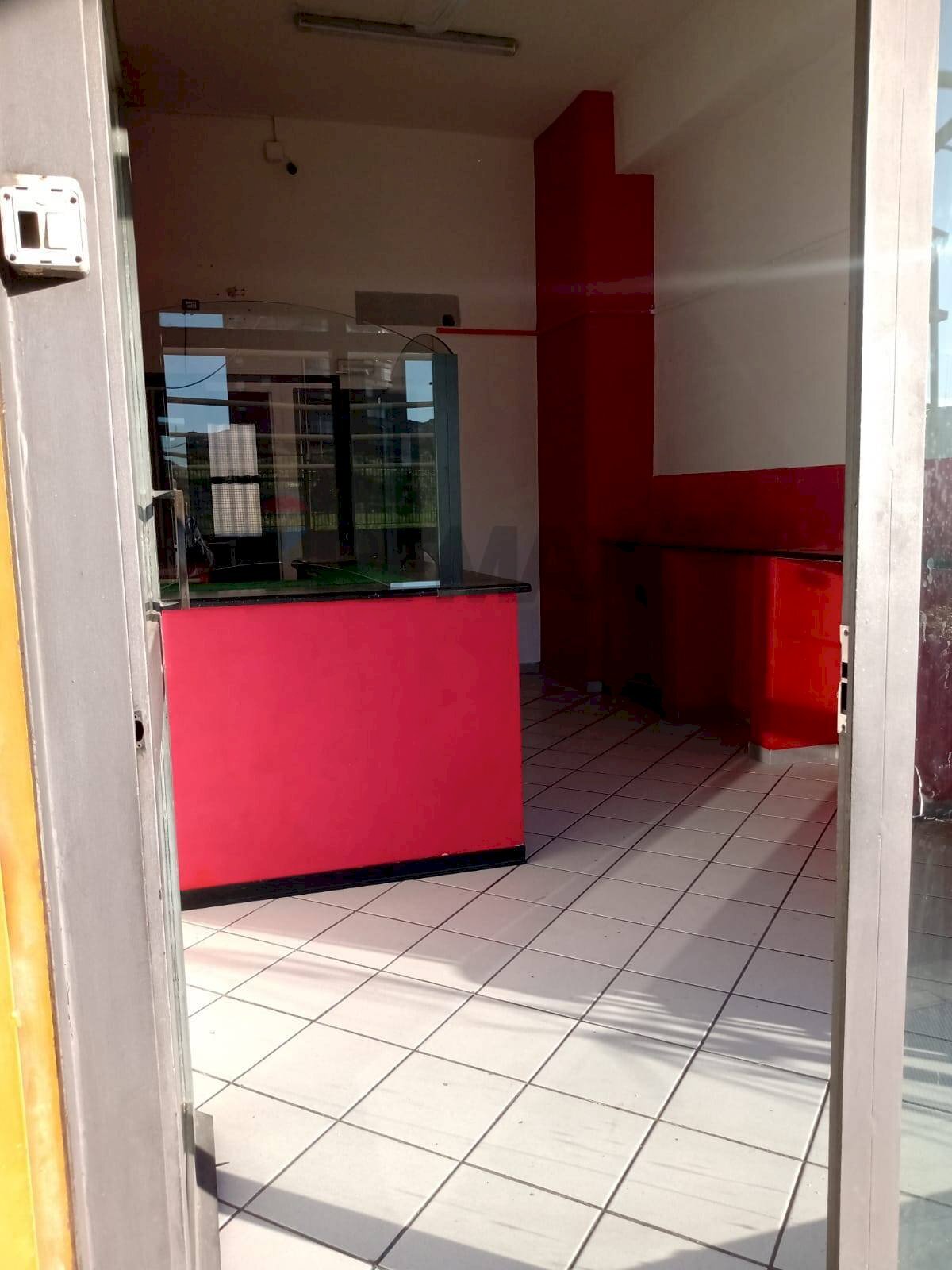 Cucina - Commercial Premises Viale Castagnola
 
8, Catania - photo 3