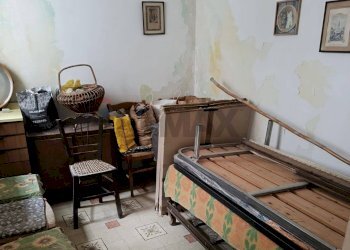 Camera / camera da letto - Casa indipendente via Maggiore Barracca, Castiglione di Sicilia - foto 2