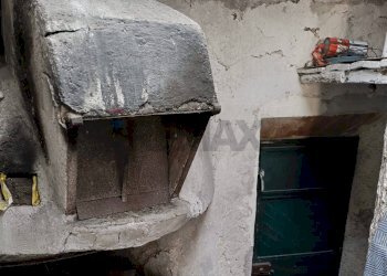 Dettagli - Casa indipendente via Maggiore Barracca, Castiglione di Sicilia - foto 8