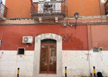 Edificio all\'aperto - Monolocale Via Campanile
 
33, Manfredonia - foto 1