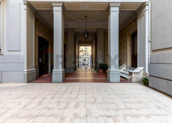 Cortile - Commercial Activity Via Pergolesi
 
1, Milano - photo 18