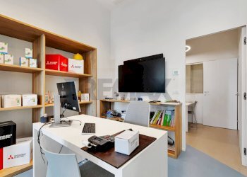 Ufficio - Shop VIA TIEPOLO
 
10, Monza - photo 7