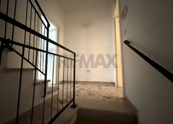 Scale - Casa indipendente Via Giuliano, Floridia - foto 11