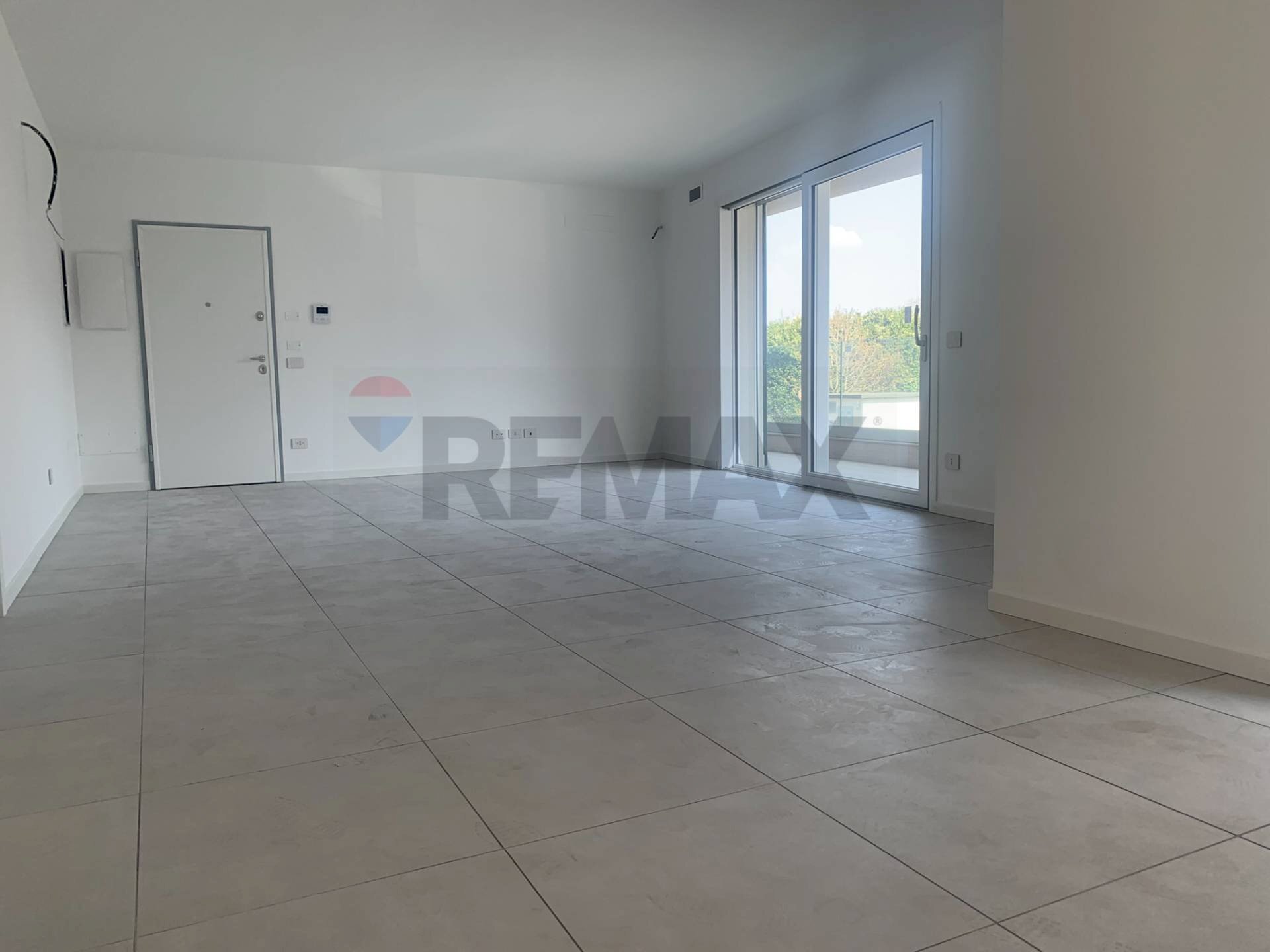 Stanza vuota - Quadrilocale Piazza Libertà, Stezzano - foto 1