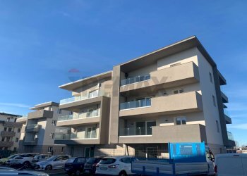 Edificio all\'aperto - Quadrilocale Piazza Libertà, Stezzano - foto 4