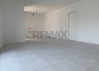 Stanza vuota - Quadrilocale Piazza Libertà, Stezzano - foto 18